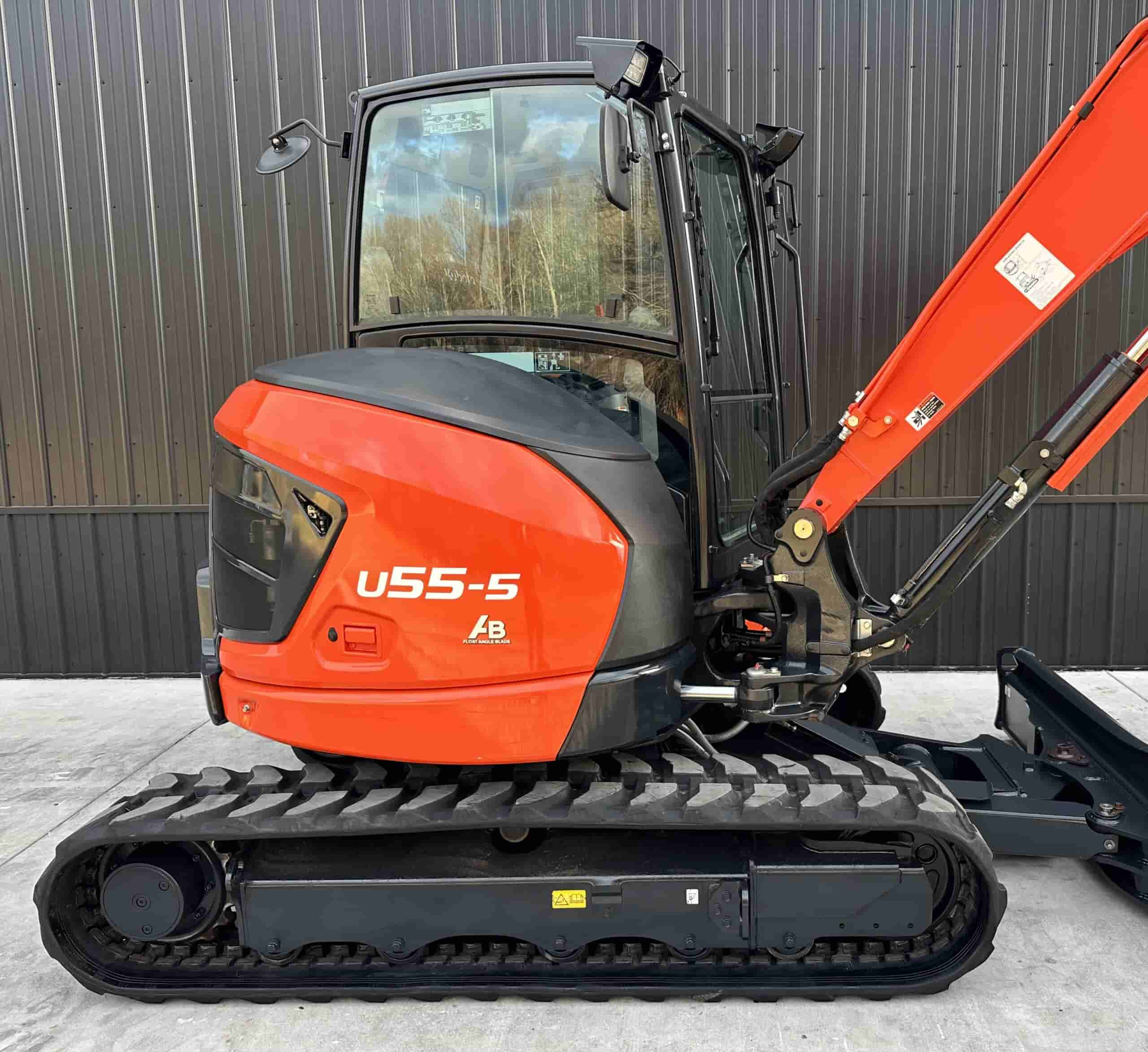 2022 KUBOTA U55-5
